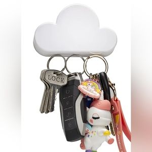 [$3 or free w purchase] Cloud Shaped Magnetic Key Holder (NWOT)